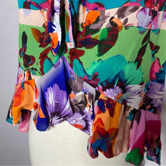 Artelier Nicole Miller Silk Floral Multicolor Sleeveless Top - Picture 6 of 10